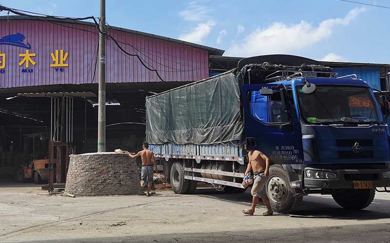 九米六的貨車(chē)可以裝多少?gòu)埥ㄖ0? 九米六的貨車(chē)可以裝多少?gòu)埥ㄖ0?